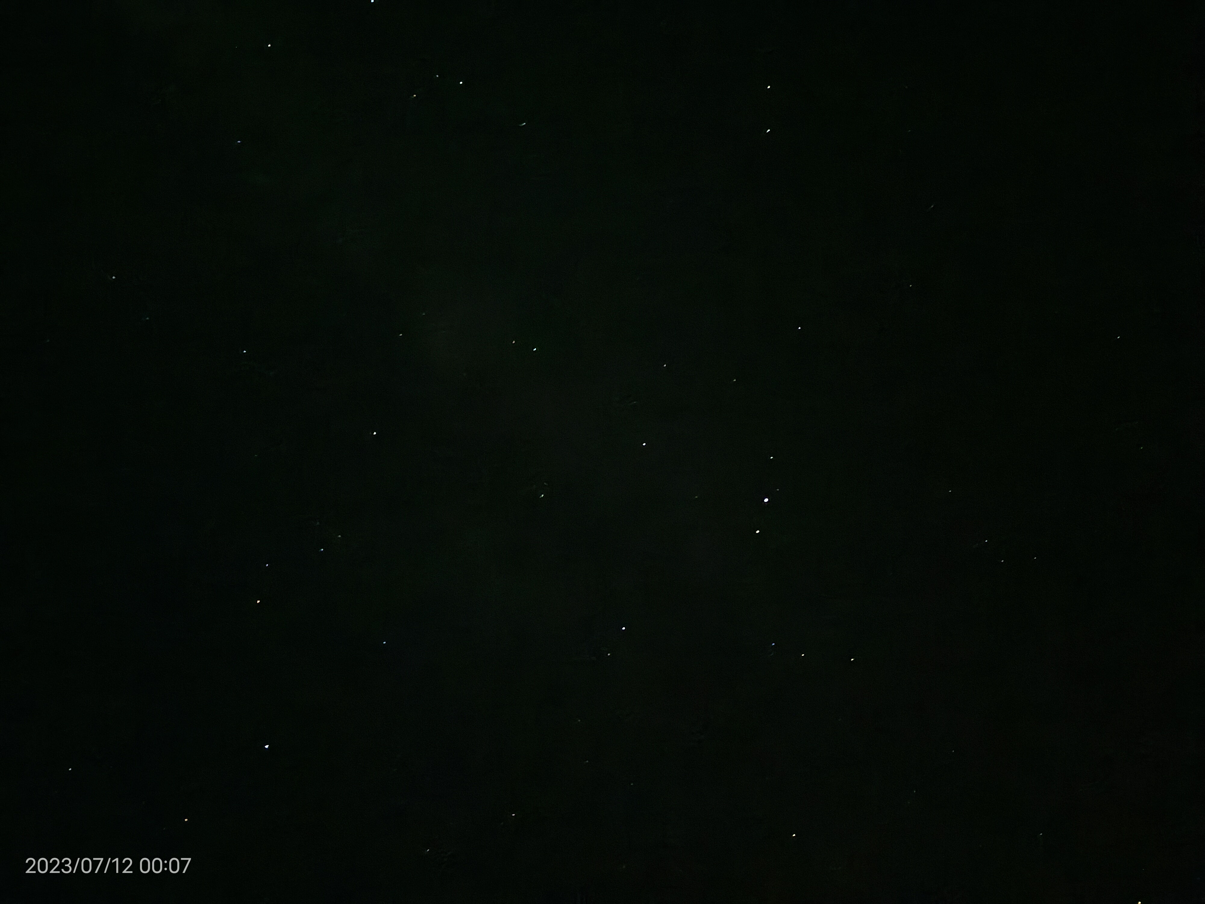 停车场上空的星星